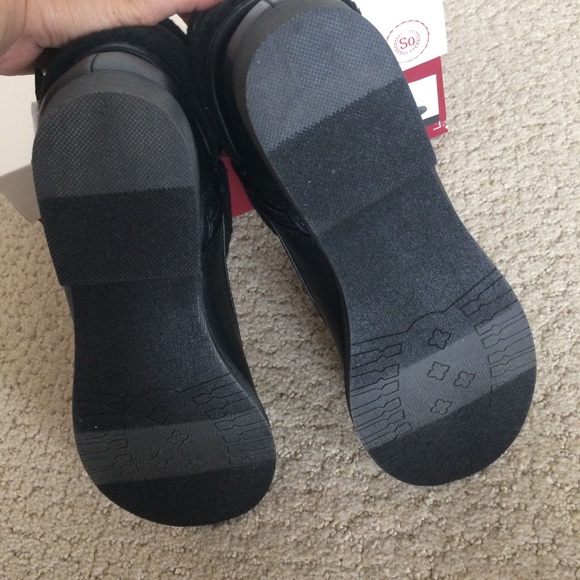 4/$25 🛍 LAST PAIR! SO black sherpa top booties - Picture 7 of 9